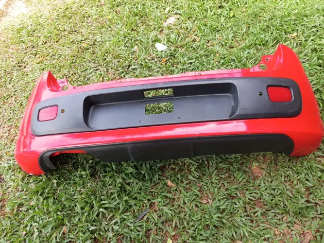 Parachoque traseiro Fiat uno 2012/2025