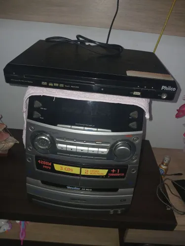 Vend-se aparelho de som mais um DVD