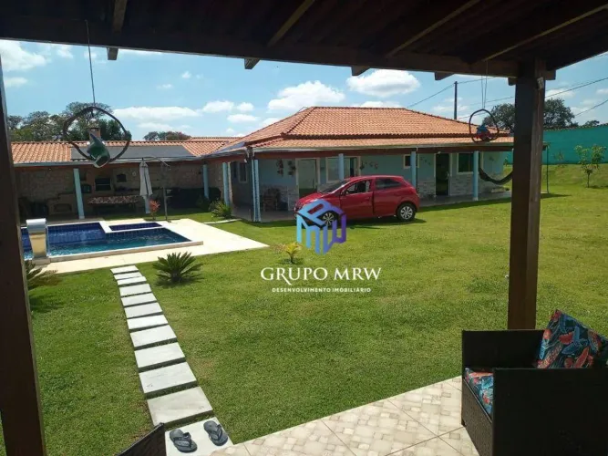Chácara com 3 dormitórios à venda por R$ 650.000,00 - Campo do Meio - Araçoiaba da Serra/S