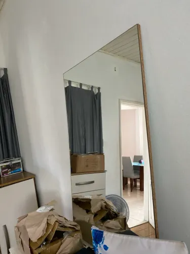 Espelho c pequeno detalhe 