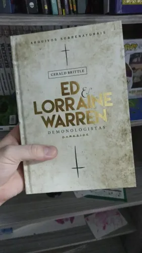 Livro Ed e Lorraine Demonologistas Darkside