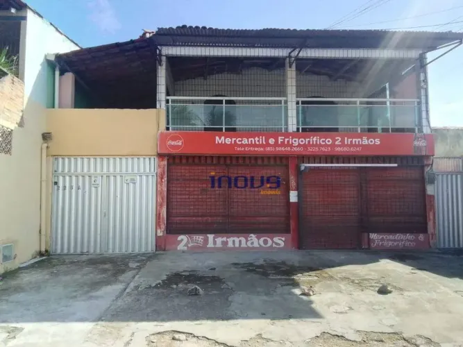 Terreno com Duas casas e ponto comercial à venda por R$ 750.000 - Serrinha - Fortaleza/CE