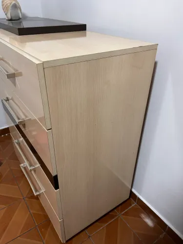 Cômoda 4 gavetas