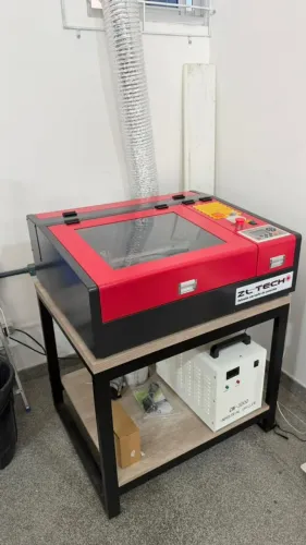 Máquina de Corte e Gravação a Laser CO2 ZL Tech L44 40x40cm + Chiller CW-3000