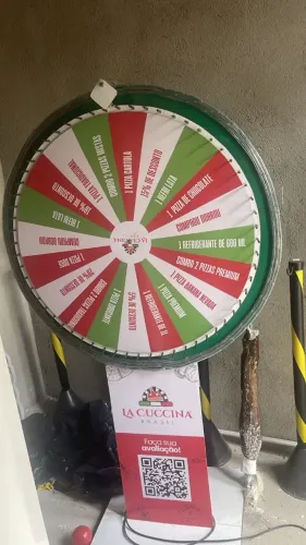 Roleta Promocional de Prêmios com LED - Pouquíssimo Usada