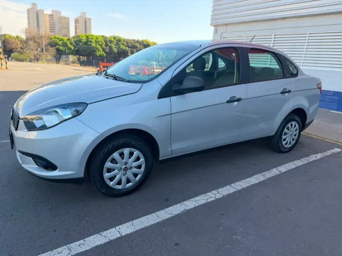 Fiat Grand Siena Attractive 1.0 Flex 8V 4P 2021