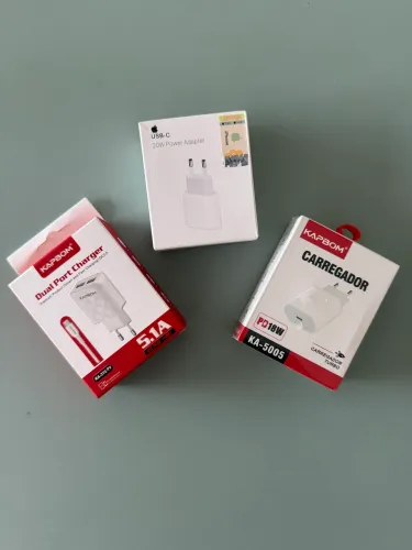 Lote Fechado com 25 Carregadores - Turbo, Dual USB e USB-C 20W