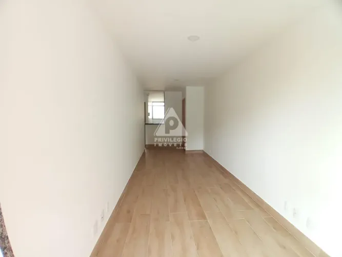 Apartamento à venda em Botafogo, 2 quartos com suíte, varanda e 1 vaga