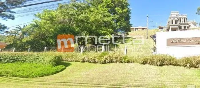 Terreno à venda em condomínio fechado no Itacorubi em localização nobre