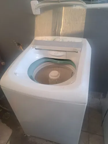 Vende-se máquina de lavar roupa
