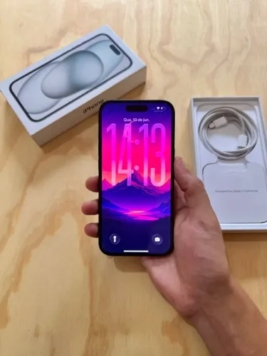 iPhone 15 - Novo, Garantia Apple até 10/2026 e Nota Fiscal (Aceito Cartão)