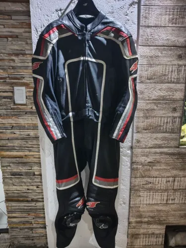Macacão Moto