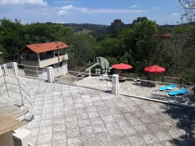 Sítio em Claudio / MG de 2 hectares á 150 metros da represa, para fins lucrativos POUSADA