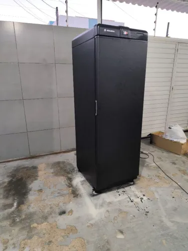 Freezer cervejeira metal frio 500 litros linha black