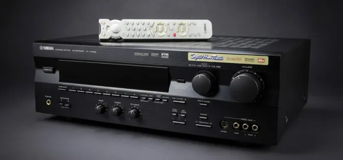 Yamaha RX V595a - Home Theater Poderoso, em excelente estado por Preço de Ocasião