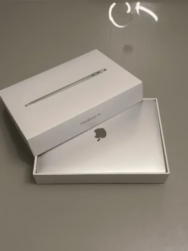 MacBook Air Apple M1 13" - 16GB RAM | 256GB SSD | Excelente Estado