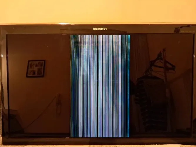 TV Samsung com listas verticais