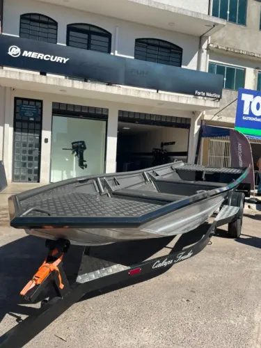 Barco Calaça 5,5 m - Borda Flutuante | Pronta Entrega | R$ 16.900