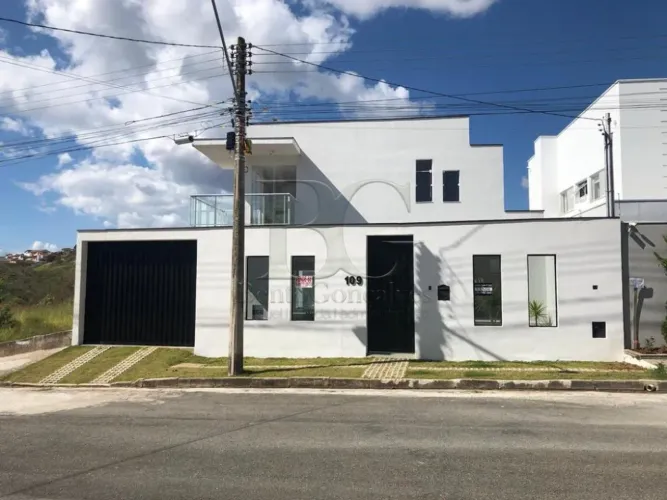 3323 - Casas/Padrão - Residencial - No bairro Jardim Europa