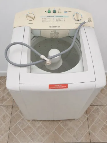 Electrolux 8kg - não esta batendo apenas centrífuga