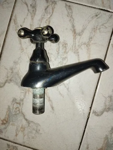 TORNEIRA BANHEIRO PESADA ESGOTADA EM TODO LUGAR