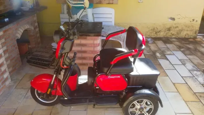 Triciclo Elétrico Varing Mobi 1000W