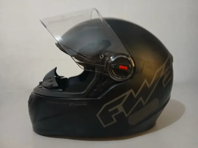 Capacete motociclismo novo