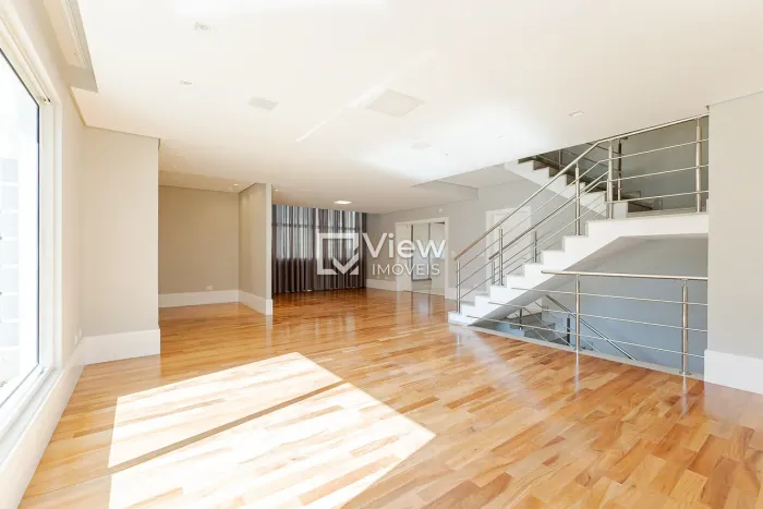 Casa de 493m² em Condomínio Fechado Uberaba!