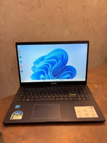 Notebook Asus VivoBook E510KA (Loja Física)