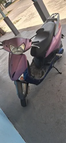 Vendo essa moto lead