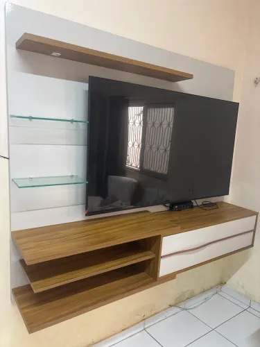 Painel ótimo estado. Contém um ponto de luz