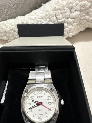 Relógio Orient branco
