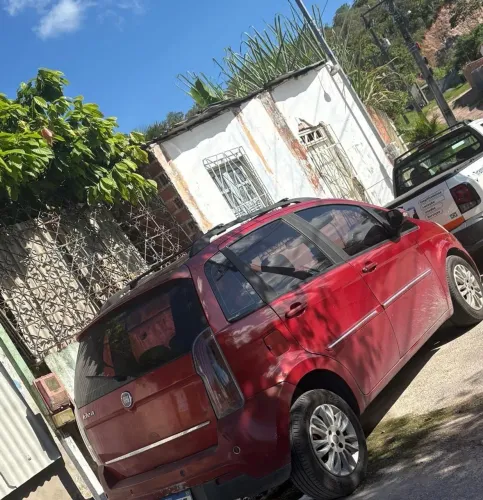 Fiat Idea Essence 1.6 Flex 16V 5P 2012