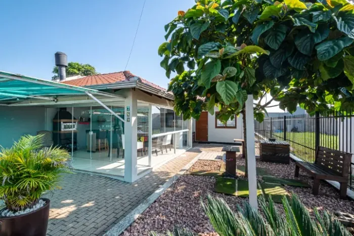 Casa no bairro Campo Grande em Estância Velha de 2 dormitórios mobiliada e quiosque