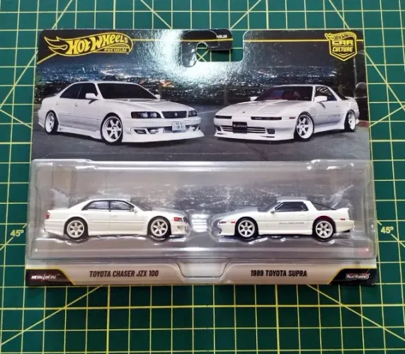 Hot Wheels Premium - Car Culture (Real Riders)