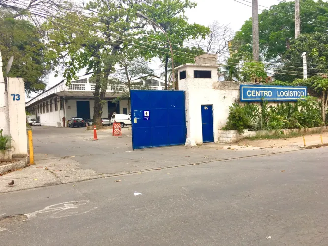 CONDOMINIO DE GALPOES