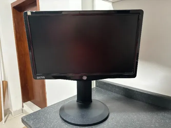 Monitor LCD Daten 18,5? Widescreen (Model: MV185WA) AJUSTÁVEL