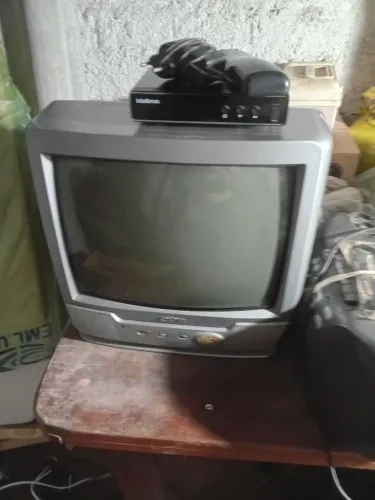 Televisão antiga