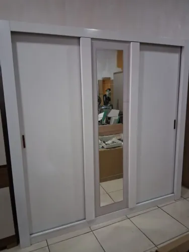 Guarda roupa de casal