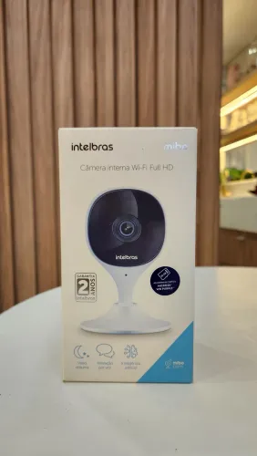 Câmera interna Wi-Fi Full HD