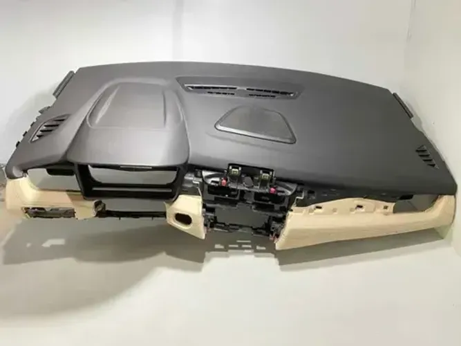 Capa Painel Bmw 225 2016 C/ Manchas