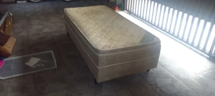 Cama box para solteiro
