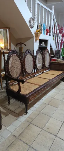 Móveis antigos, sofa antigo medalhão jacaranda e palhinha