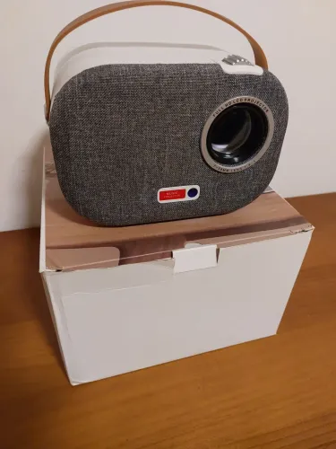 Projetor em perfeito estado.