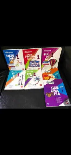 Livros Ser protagonista Ensino médio. 1ª série.