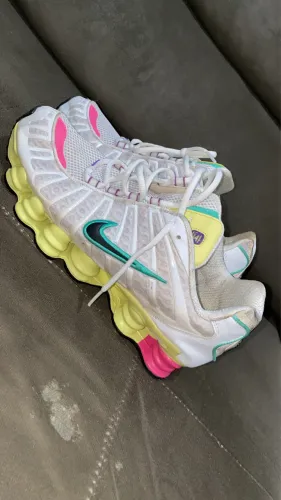 Nike shox 12 molas cor pastel