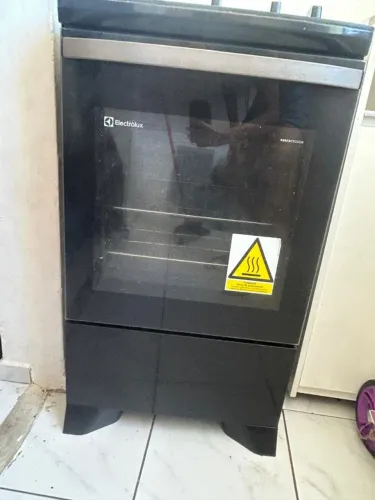 Fogão de 4 bocas a gás e acendimento elétrico Electrolux
