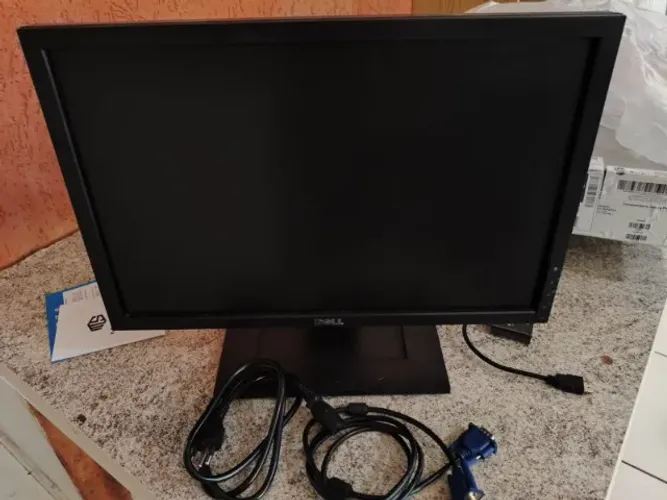Monitor DELL 19" 1440x900p 60Hz