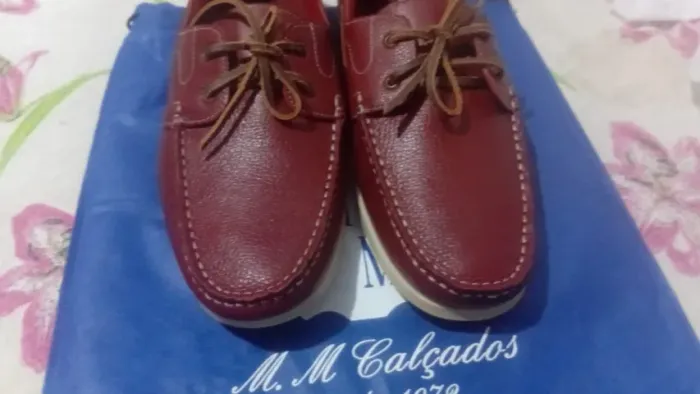 LÍNDO PAR DE ((  MOCASSIM  ))  SAPATENIS NOVINHO SEM USO . !!!!