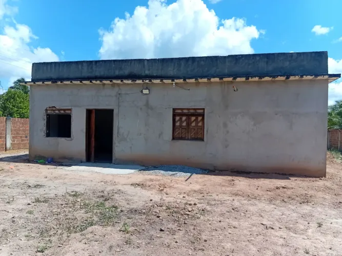 Vendo casa em Capim